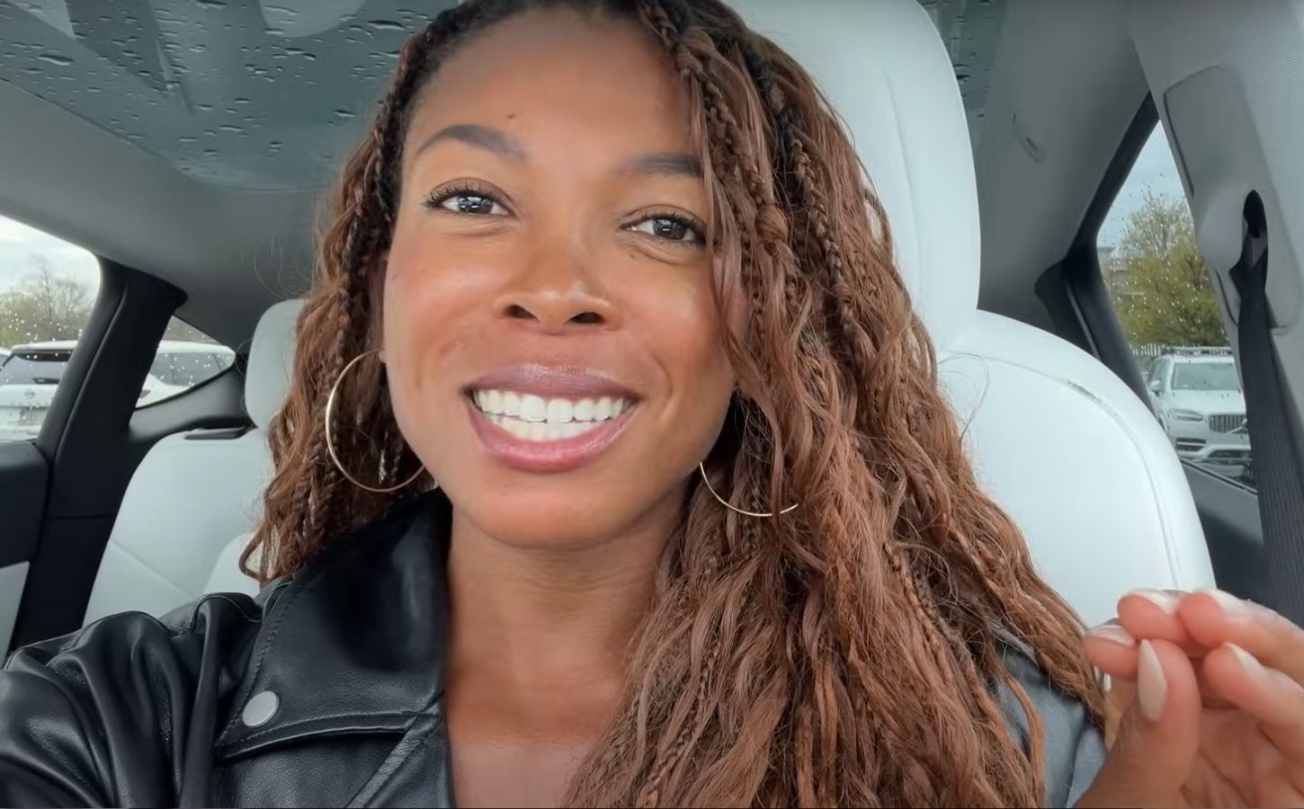 Jenne Claiborne showing us vegan shopping deals