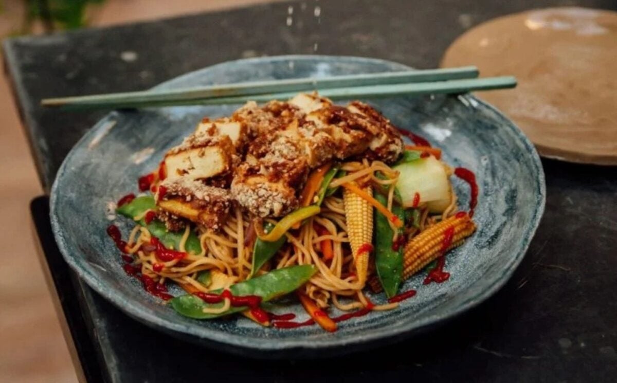 Peanut tofu noodles